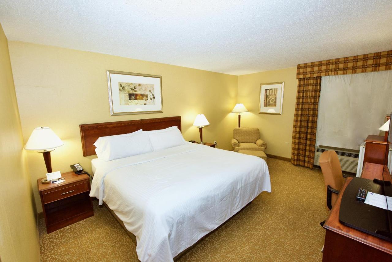 Holiday Inn Express Hotel & Suites Fenton/I-44 By Ihg Exterior photo