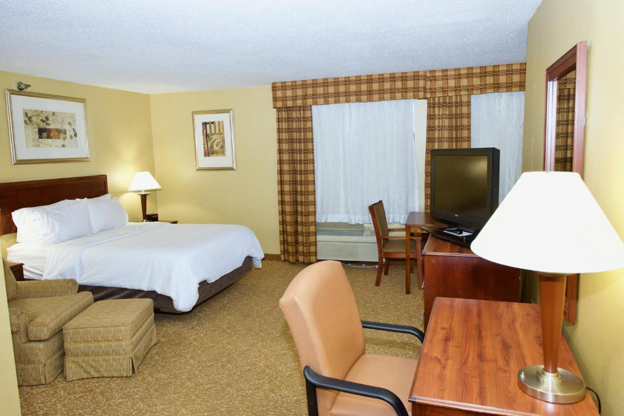 Holiday Inn Express Hotel & Suites Fenton/I-44 By Ihg Exterior photo