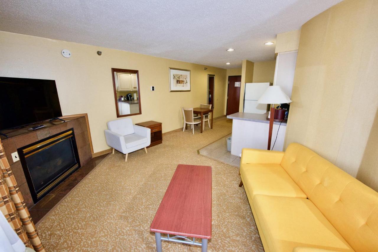Holiday Inn Express Hotel & Suites Fenton/I-44 By Ihg Exterior photo