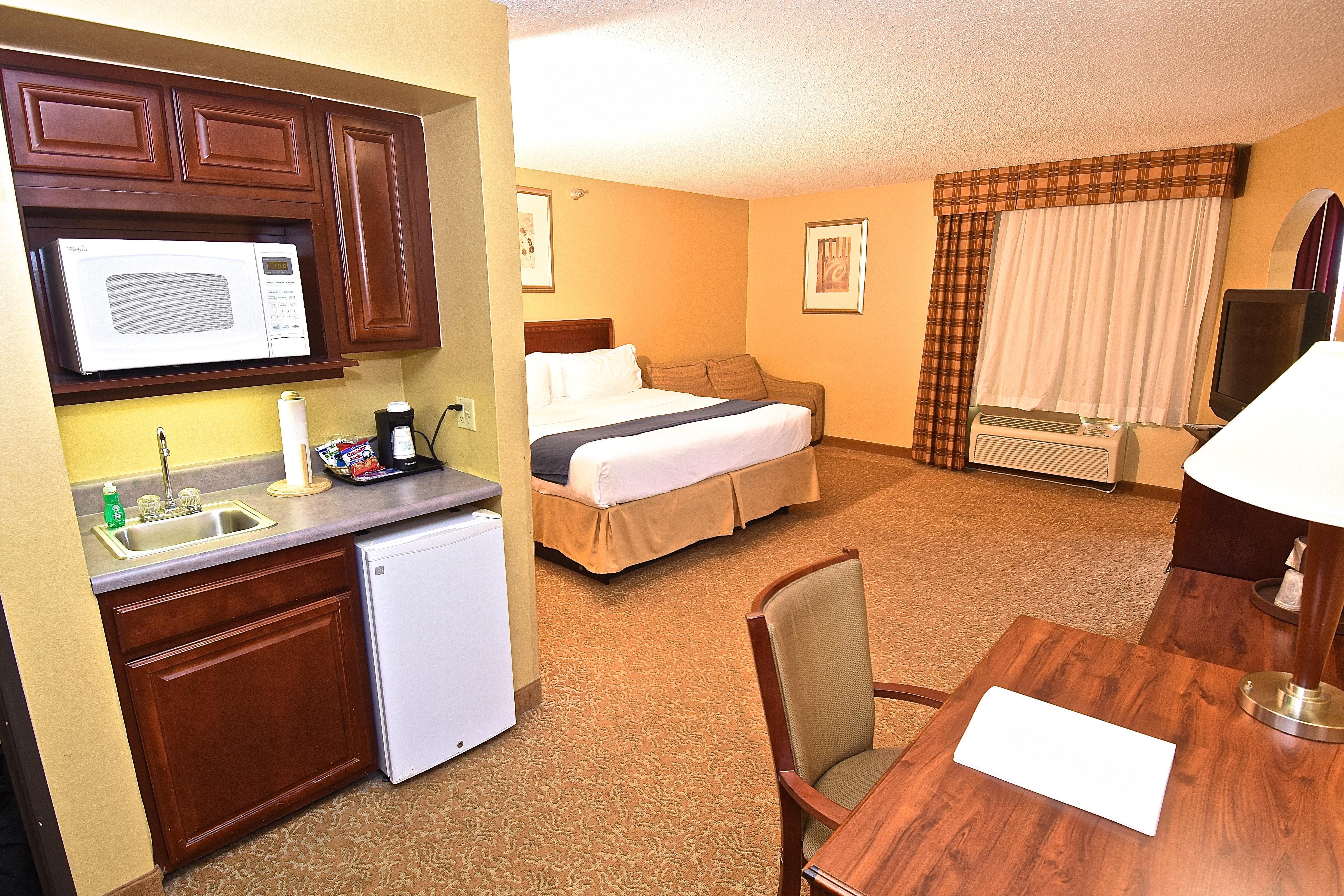 Holiday Inn Express Hotel & Suites Fenton/I-44 By Ihg Exterior photo