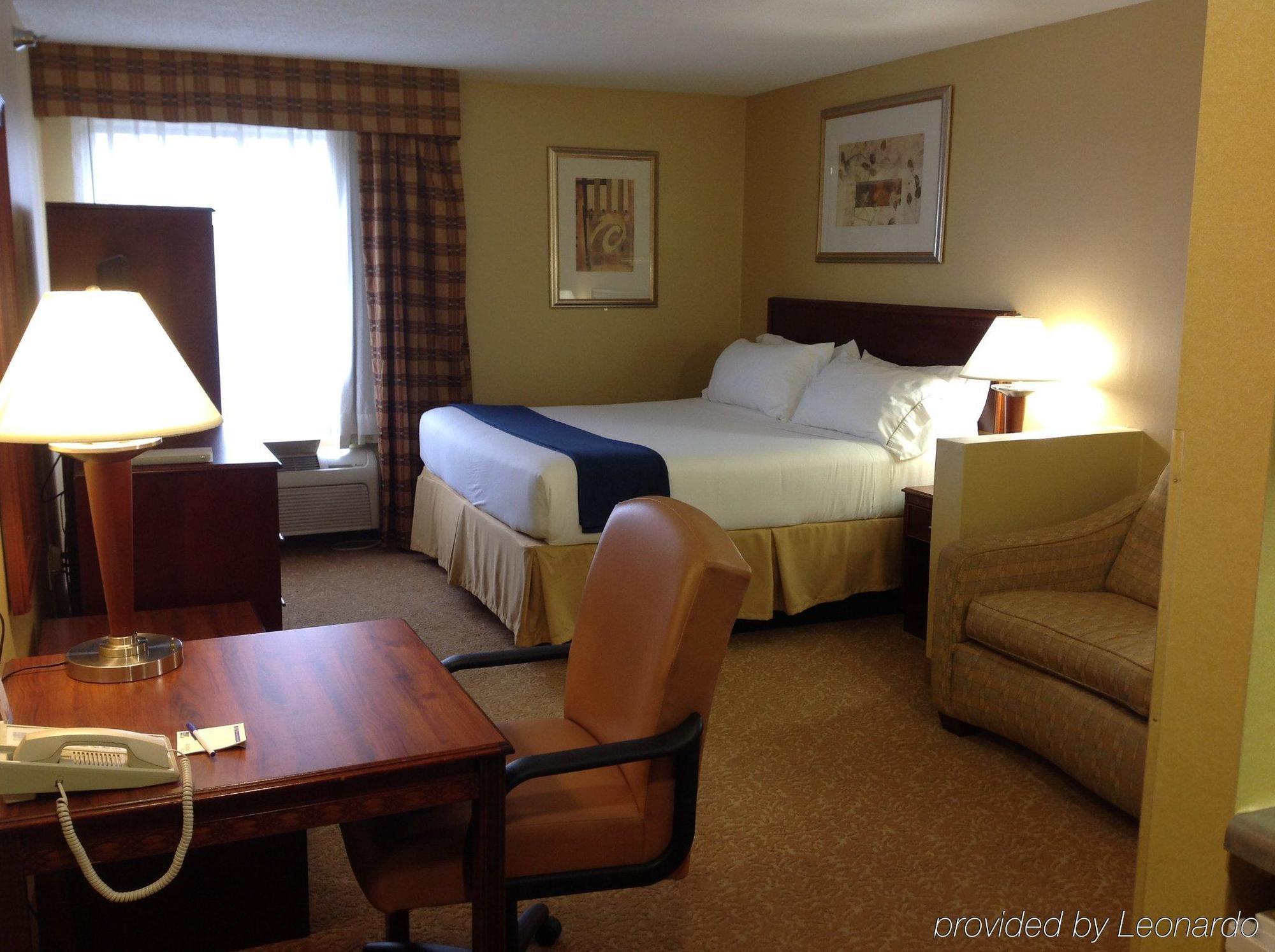 Holiday Inn Express Hotel & Suites Fenton/I-44 By Ihg Exterior photo